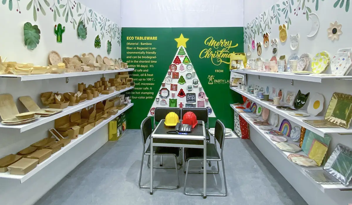 paper bags showroom